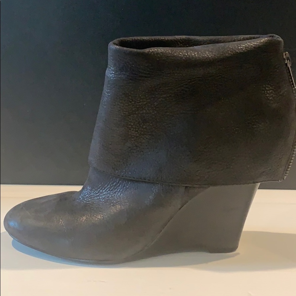 5/48 leather booties, size 38